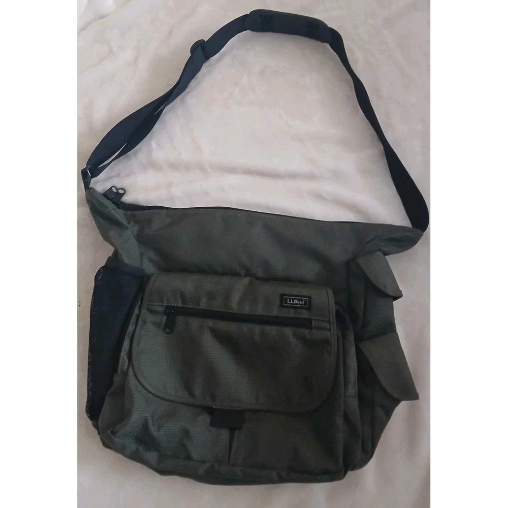 LL Bean Army Green Nylon Messenger Bag